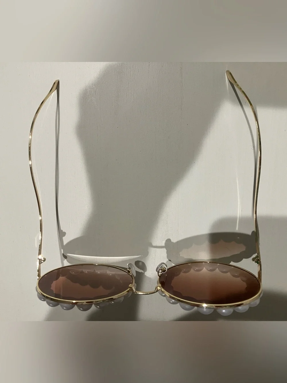 Retro Pearl-Trim Round Sunglasses